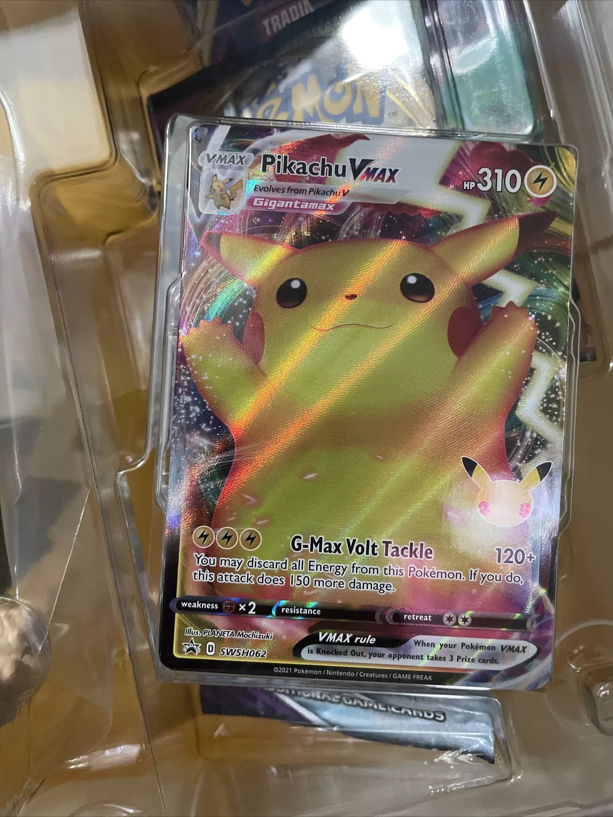 Pokémon TCG Celebrations Premium Figure Collection Pikachu VMAX Box